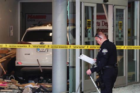 Customer’s vehicle strikes, injures 3 in service area of Los Angeles car dealership, official says